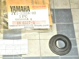 ASIENTO DE RESORTE DE VÁLVULA YAMAHA BIG BEAR 3Y1-12116 NUEVO DE LOTE ANTIGUO 1 CANTIDAD FABRICANTE DE EQUIPOS ORIGINALES ENVÍO GRATUITO - Imagen 1 de 2