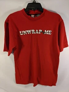 Dec. 25 Men's Medium(38-40) Red Holiday Christmas T-Shirt Unwrap Me - Picture 1 of 4