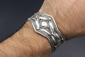 Beautiful Moroccan Sterling Silver Cuff Bracelet, Unique  Adorable Bracelet, - Picture 1 of 12