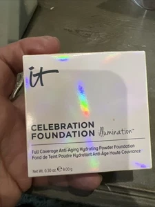 it Cosmetics Celebration Foundation Illumination Hydrating Powder 0.30 oz RICH - Picture 1 of 6