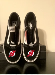 New Jersey Devils Vans Off The Wall Shoes Men's 11.5 Black Lace Skateboard - Picture 1 of 6