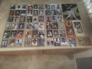 KEN GRIFFEY JR AND FRANK THOMAS : SUPER SHARP AND CLEAN ALL DIFFERENT LOT!!!!! - Picture 1 of 20