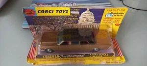 CORGI 262 LINCOLN CONTINENTAL EXECUTIVE LIMOUSINE IN (WORN) BOX - Picture 1 of 21