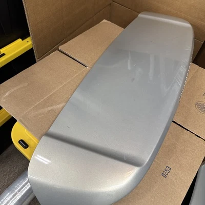 Alerón Subaru Outback 2005 2006-2009 tercera luz de freno OEM moldura alerón trasero 39J Foto 1 de 4