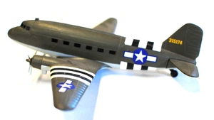 LIBERTY CLASSICS DC-3 AVIÓN EJÉRCITO VERDE MILITAR BANCO FUNDIDO A PRESIÓN - Imagen 1 de 8