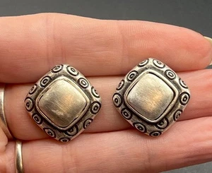 Chicos Silver Tone Square With Circle Designs Modernist Pierced Earrings .75” - Picture 1 of 6