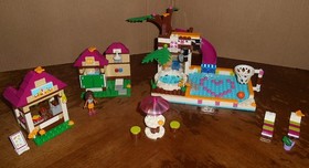 LEGO FRIENDS HEARTLAKE CITY POOL 41008  +  EMMA'S LIFEGUARD POST 41028 SET LOT