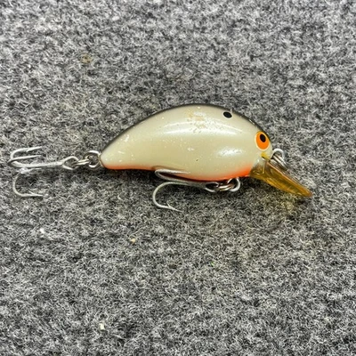 Señuelo Crankbait Bomber Modelo A 1a Vintage Cola Tornillo - 1APBO Negro Perla OB PBO Foto 1 de 4