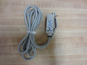 Telemecanique XUPH043234 Photoelectric Sensor - Picture 1 of 3