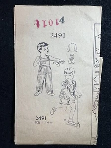 Monos y chaqueta para niños con patrón de costura 2491 talla 4 - Imagen 1 de 3