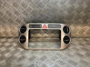 VW TIGUAN ESCAPE TDI 2008 2.0 MK1 5DR HAZARD SWITCH & DASHBOARD TRIM 5M0858071K - Picture 1 of 3