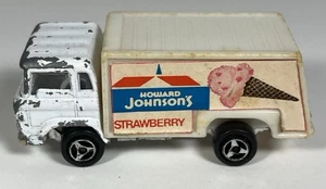 Camion consegna gelati alla fragola Larami Corp. Howard Johnson - Foto 1 di 11