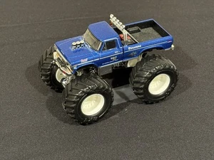 Custom 1:64 BigFoot 2 Monster Truck - Picture 1 of 5