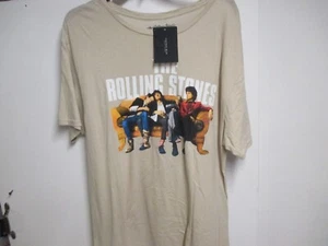 "THE ROLLING STONES" (BAND MEMBER) SHORT SLEEVE T SHIRT (MENS LARGE) NWT BEIGE - Picture 1 of 3