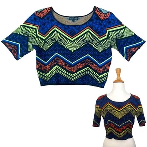 Anthropologie Jealous Tomato Women's Cropped Top Short Sleeve Size M Blue Zigzag - Picture 1 of 9