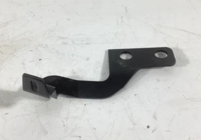 Оригинальный монтажный кронштейн насоса гидроусилителя руля Dodge Charger 05171250 2011–2014 годов выпуска. - Изображение 1 из 4