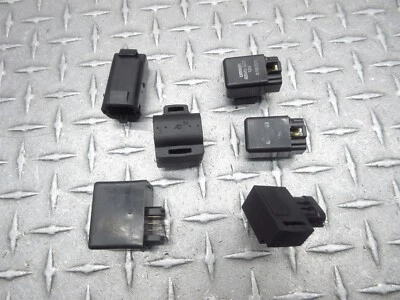 2013 12-16 Suzuki GSXR 1000 GSXR1000 intermitente señal relé surtido fusible lote mixto Foto 1 de 4