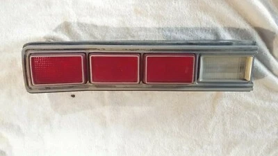 1973 MARQUIS 2 DOOR BROUGHAM RIGHT TAILLIGHT OEM USED ORIGINAL MERCURY FORD PART - Image 1 of 4