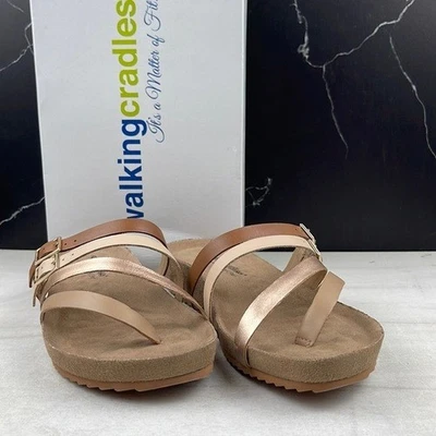 Sandália feminina Walking Cradles Penelope ouro rosa tamanho 10WW - Imagem 1 de 4