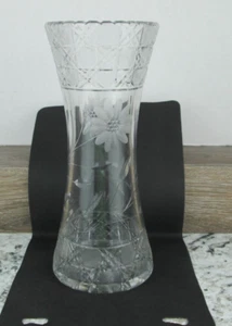 ABP- AMERICAN BRILLIANT PERIOD VASE CUT CARVED FLOWERS, LEAVES, DIAMOND DESIGN - Picture 1 of 7