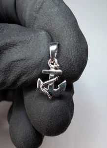 Solid 925 Sterling Silver Anchor Surrounded By Rope Charm Pendant - Picture 1 of 5