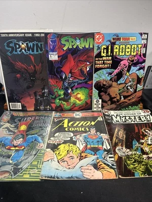 Lot Of 6 Different Vintage Comic Books SPAWN, Superman + RARE ISSUES - Image 1 of 4