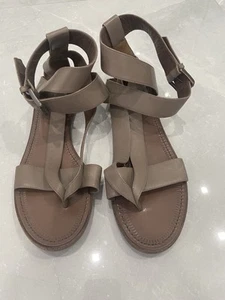 BOTTEGA VENETA LEDER SANDALEN EU GRÖSSE 39 US GRÖSSE 9 - Bild 1 von 12
