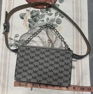 Michael Kors New Logo Fanny Pack Belt Wallet Size Medium Waist Gray - Picture 1 of 6