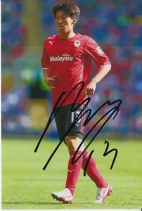 FOTO FIRMADA A MANO DE CARDIFF CITY KIM BO-KYUNG 6X4 2. - Imagen 1 de 1