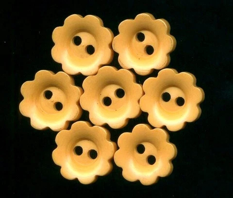 ONE Little Bakelite Flower Head Button Cream Corn Yellow 7/16" Cover