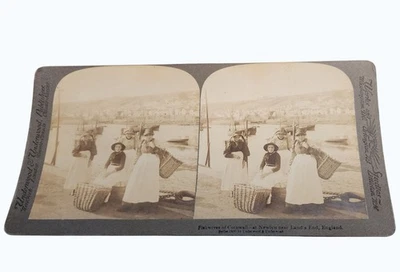 Старинный стереоскоп 1900 г. Fishwives Of Cornwall At Newlyn Near Lands End England - Изображение 1 из 3