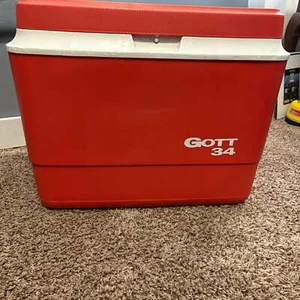 Gott 34 Vintage Red Cooler - Picture 1 of 8