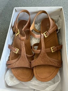Nine West Tan Women’s Sandals - Picture 1 of 7