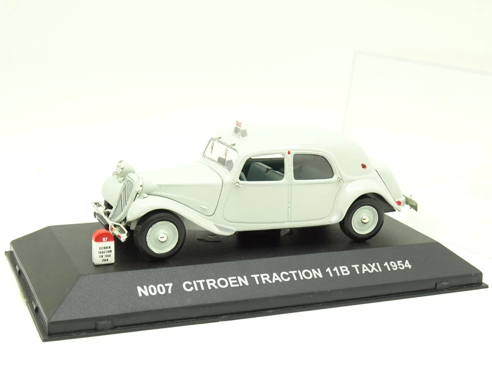 Nostalgie B 1/43 - Citroen Traction 11B Taxi 1954 - Image 1 of 1