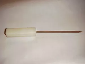 DEUTSCHER 9 ZOLL BRIEFÖFFNER METALL MIT WEISSEM GRAUEM MARMOR 3,25 ZOLL GRIFF VINTAGE KUPFER MESSING - Bild 1 von 1