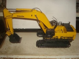 JOAL. KOMATSU. PC1100LC EXCAVATOR. 1/50 SCALE. - Picture 1 of 10