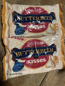 2 Bags- Hershey’s Kisses Harry Potter BUTTERBEER Creme Gold Chocolate BB 12/25 - Bild 1 von 4