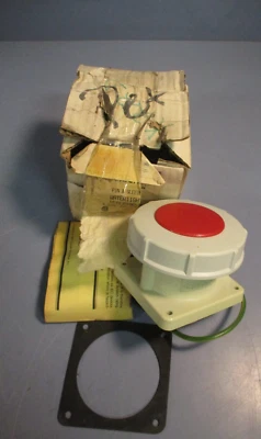 MENNEKES/ARROW HART AH430R7W 3 POLE 30A 480VAC 3PH 4W WATERIGHT RECEPTACLE - Image 1 of 4