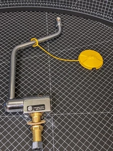 Rubinetto di sicurezza Haws Axion stazione lavaggio occhi MSR laboratorio acqua custode - Foto 1 di 6
