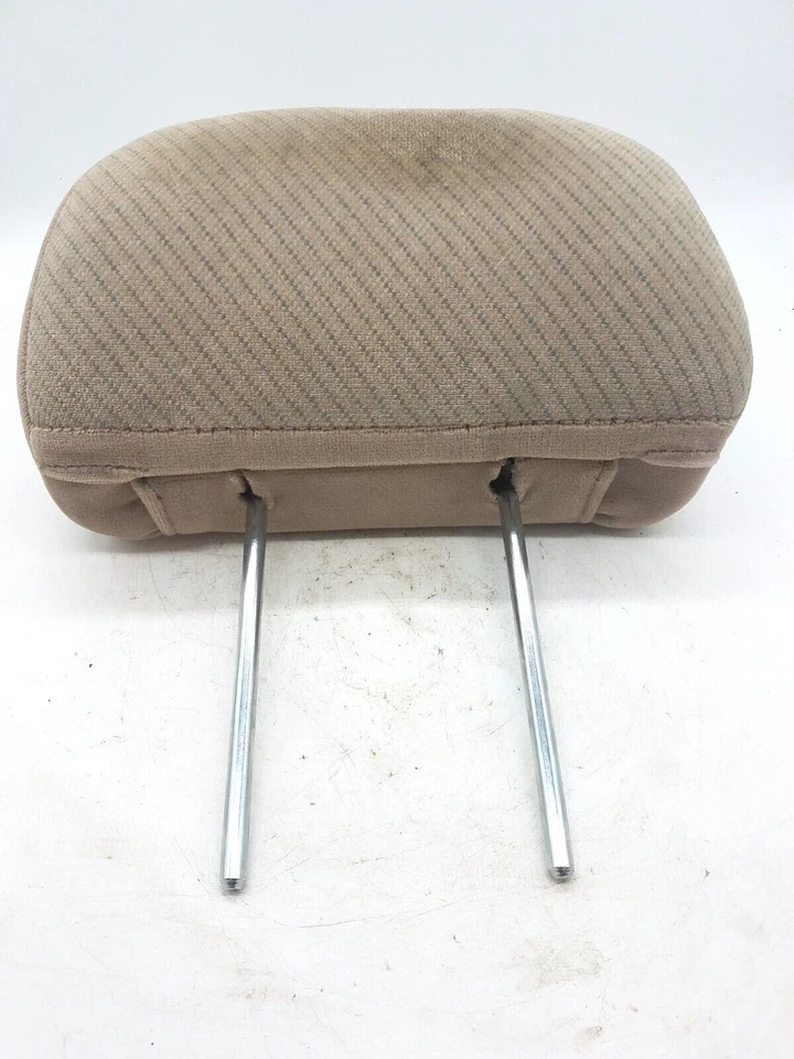 Левый передний подголовник со стороны водителя для Mazda 626 1998-1999 годов выпуска желтовато-коричневый б/у в заводской упаковке от оригинального производителя - Изображение 1 из 4