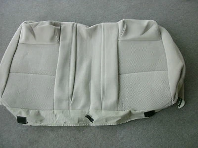 Capa traseira para assento traseiro Infiniti G35 Coupe 2003-2005 88620-AM300 - Imagem 1 de 4