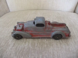 Hubley Kiddie Vintage Pumper Fire Truck Cast Metal *Repair or Parts* - Picture 1 of 15