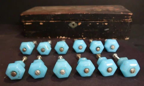 RARE X12 ANTIQUE VINTAGE PALE BLUE SLAG GLASS DRAWER CABINET DOOR PULLS KNOBS Cover