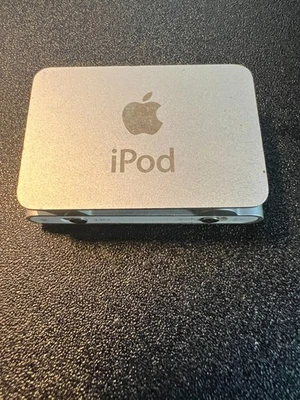 Apple iPod shuffle 2nd Generation 1GB MP3 Player - Silver - A1204 - Image 1 of 4