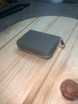 Новый день женщин молнии бумажник в армии зеленый с золотой фурнитуры новый без ЯРЛЫКОВ - Изображение 1 из 4