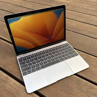 Como Nuevo Apple MacBook Retina 12" 2017– 8GB RAM, 256GB SSD – ¡Solo 31 Ciclos! Foto 1 de 4