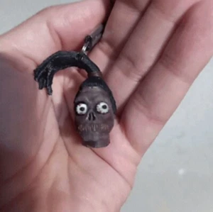 Llavero cabeza encogida Beetlejuice impreso en 3D - Imagen 1 de 3