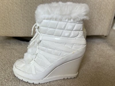 Botas de tornozelo Jessica Simpson branco Brix pele sintética com cadarço cunha 8 - Imagem 1 de 4