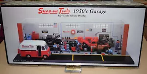 2002 Crown Premiums Snap On Tools 1950's Garage 1:24 Scale Vehicle Display - Picture 1 of 4