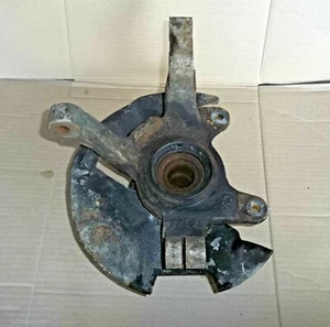 KIA MENTOR 1997-2003 1.5 MPI NEARSIDE PASSENGER FRONT HUB CARRIER AND BEARING - Picture 1 of 1